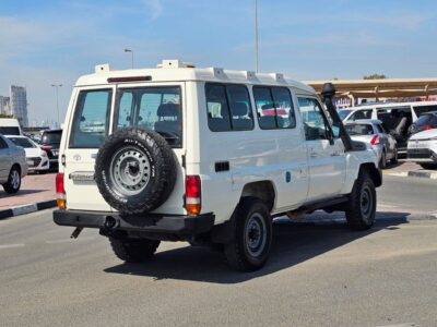 2018 Toyota Land Cruiser 70 4.2L DIESEL MT RHD 6 Cylinders Engine White Black SUV