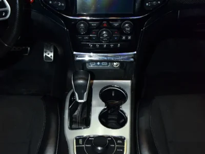 2020 Jeep Grand Cherokee SRT 8 Cylinder Petrol Engine White Black SUV Automatic