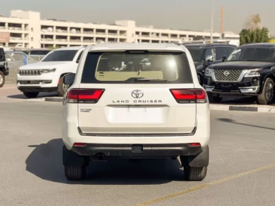 2025 TOYOTA LC300 GX E1 3.3Litres 6 Cylinders Engine DSL White Beige SUV GCC