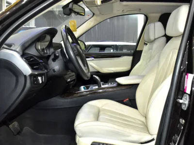 2014 BMW X5 Xdrive50i 8 Cylinder Petrol Engine Brown Beige SUV GCC Specs