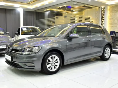 2018 Volkswagen Golf SE 3 Cylinder petrol Engine Grey Beige Hatchback GCC Specs