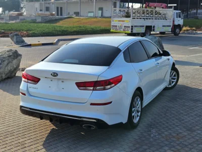 2020 Kia Optima EX Mid 4 Cylinder Petrol Engine White Grey Sedan GCC Specs