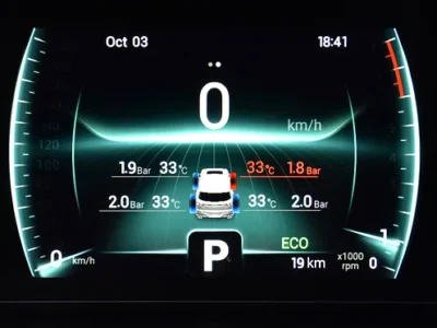 2026 Chery Tiggo 7 Standard 4 Cylinder Petrol Engine Silver Red SUV GCC Specs