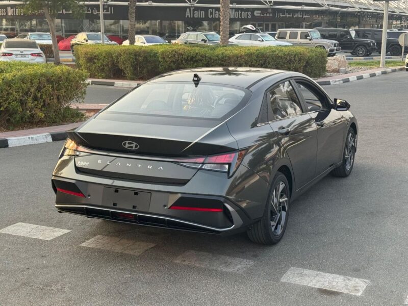 2025 HYUNDAI ELANTRA1.5L 4 Cylinder Petrol Engine Grey Black Sedan FWD