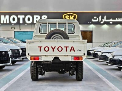 2025 Toyota Land Cruiser Pick Up LC79 DOUBLE CABIN 4.2L V6 DIESEL White Black