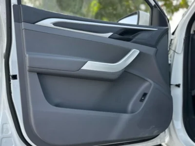 2025 MG T60 2.4L 4 Cylinders PETROL Engine DC MT White Grey PickUP