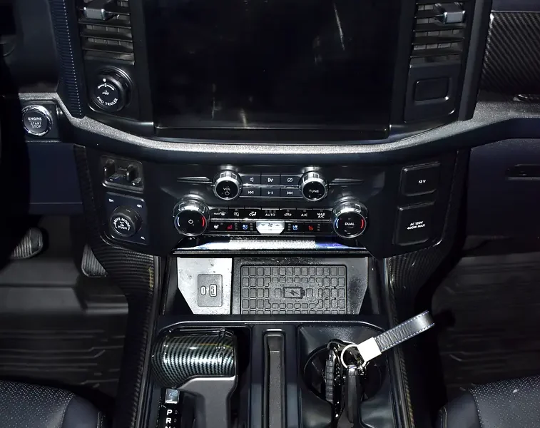 2024 Ford F-Series Pickup Lariat 4 Cylinder Petrol Engine Black Pick Up Truck GCC