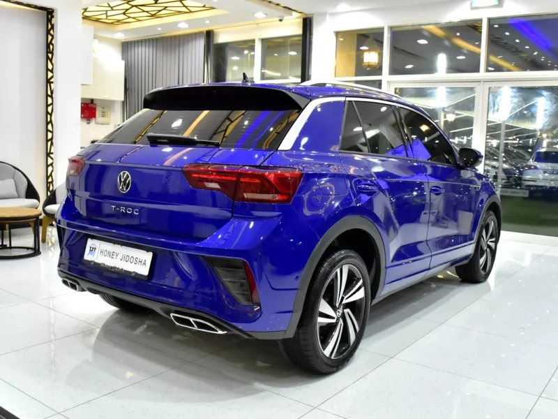 2023 Volkswagen T-Roc R-Line 4 Cylinder Petrol Engine Blue Black Crossover GCC