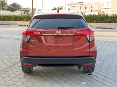 2020 Honda HR-V EX 4 Cylinder Petrol Engine Red White SUV GCC Specs