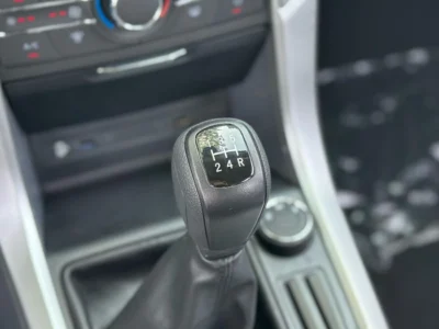 2025 MG T60 2.4L 4 Cylinders PETROL Engine DC MT White Grey PickUP