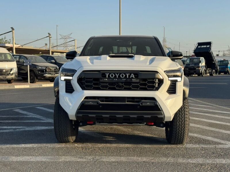 2025 Toyota Tacoma 2.4L V4 TRD PRO I-FORCE MAX Hybrid White Black Pick Up Truck