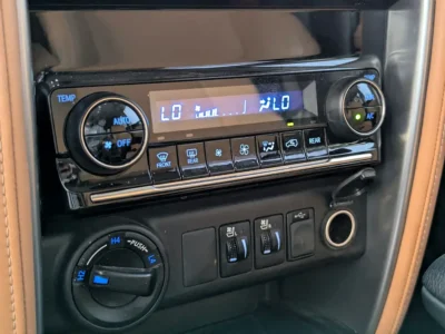 2022 TOYOTA FORTUNER VXR V6 Petrol Engine 4.0 Litres White Brown SUV GCC