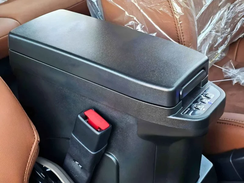 2026 Toyota Land Cruiser 70 LX LC76 5 DOORS 4.0L V6 PETROL AT White Tan SUV