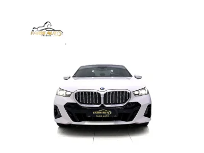2025 BMW 5-Series 530i xDrive M PACKAGE 4 Cylinder Engine White Tan Sedan