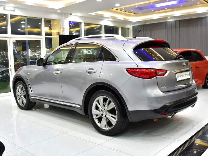 2020 Infiniti QX70 Luxury 6 Cylinder Petrol Engine Silver Brown SUV GCC Specs