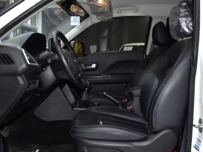 2023 GWM Wingle 7 Double Cabin Petrol 4X4 4 Cylinder Petrol Engine White Black Pick Up