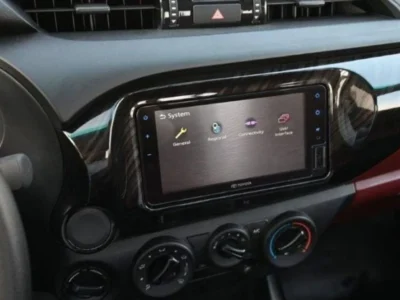 2024 Toyota Hilux Single Cab 2.4 Litres 4-cylinder In-line Diesel Engine White Red Pickup Truck