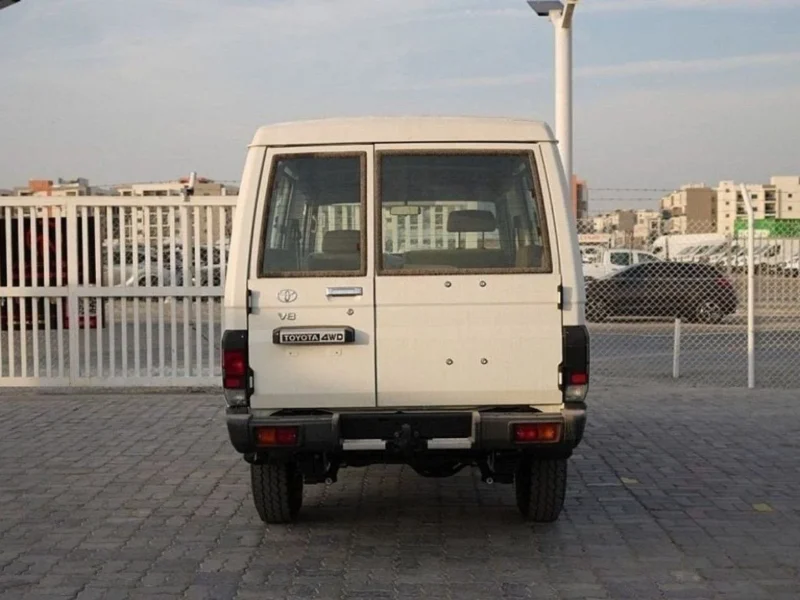 2025 Toyota Land Cruiser 70 Hard Top LC78 4.5 Litre V8 Diesel Engine White Brown SUV