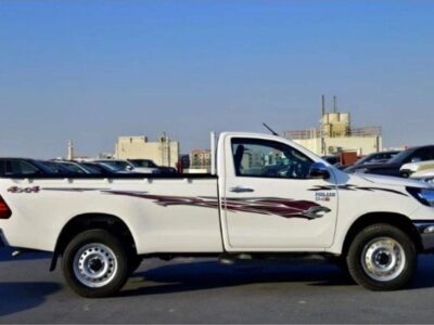 2024 Toyota Hilux Single Cab 2.4 Litres 4-cylinder In-line Diesel Engine White Red Pickup Truck