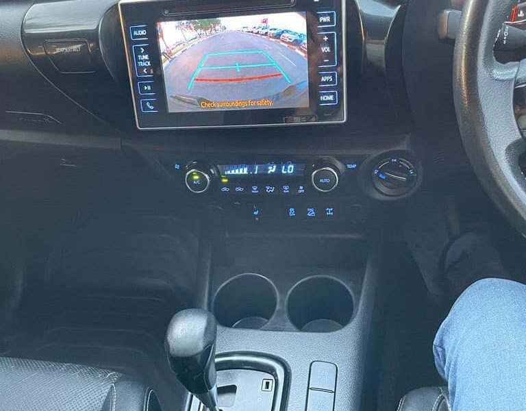 2018 Toyota Hilux Rugged X 2.8L 4-cylinder Turbo Diesel Engine Grey Black Pickup Truck