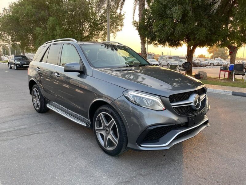2017 Mercedes-Benz GLE 250d 4MATIC 2.1-liter turbocharged 4-cylinder Diesel Engine Grey SUV