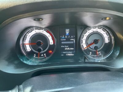 2018 Toyota Hilux Rugged X 2.8L 4-cylinder Turbo Diesel Engine White Black Pickup Truck