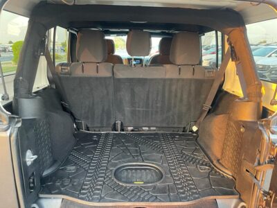 2017 Jeep Wrangler Unlimited Sport 3.6-liter Pentastar V6 Petrol Engine Grey Black SUV