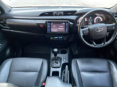 2018 Toyota Hilux Rugged X 2.8L 4-cylinder Turbo Diesel Engine Grey Black Pickup Truck