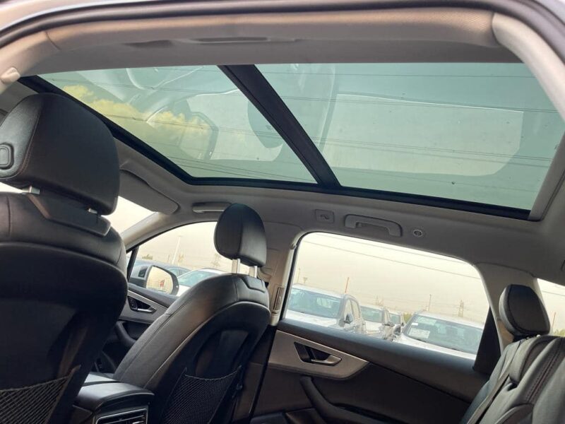 2020 Audi Q7 50 TDI Quattro 3.0-litre V6 Diesel Engine Silver Black SUV Automatic