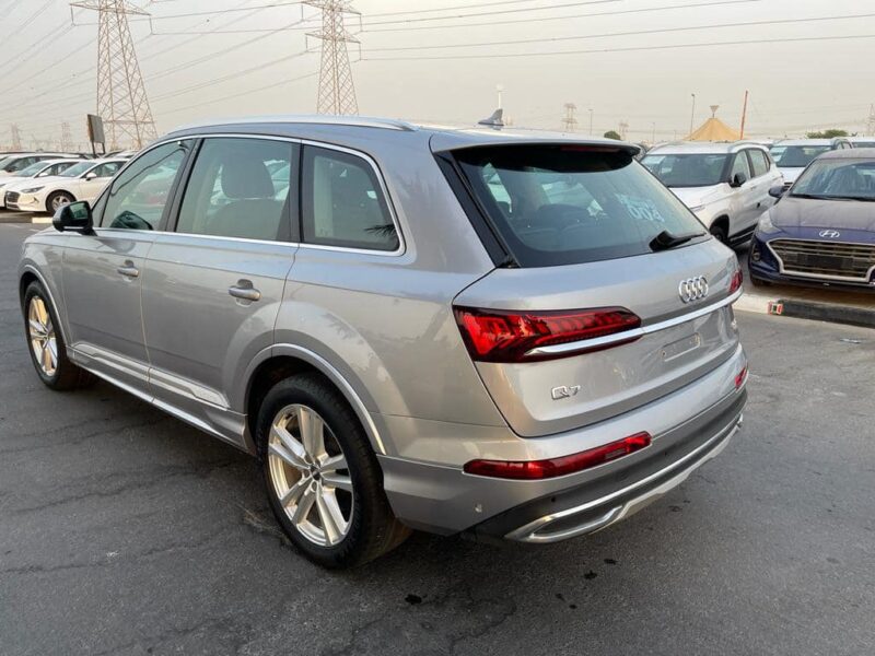 2020 Audi Q7 50 TDI Quattro 3.0-litre V6 Diesel Engine Silver Black SUV Automatic