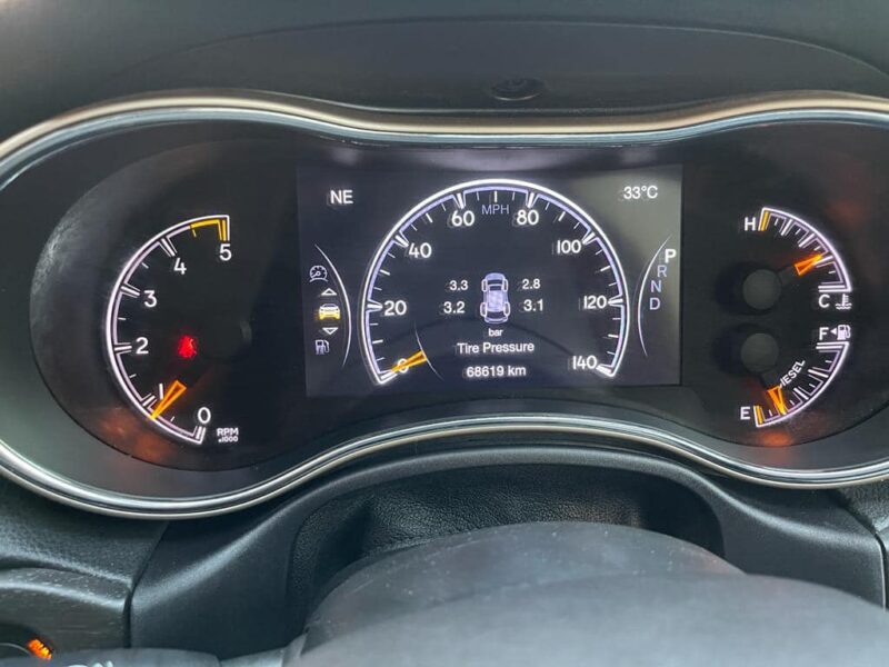 2017 Jeep Grand Cherokee 3.0 Liter V6 Turbo Diesel Engine Grey Black SUV Automatic