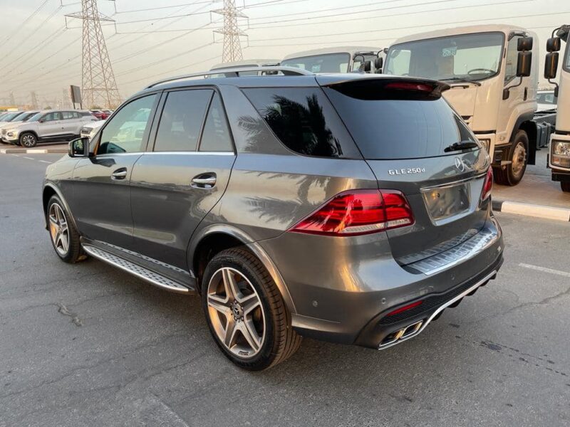 2017 Mercedes-Benz GLE 250d 4MATIC 2.1-liter turbocharged 4-cylinder Diesel Engine Grey SUV
