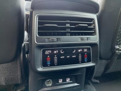 2020 Audi Q7 50 TDI Quattro 3.0-litre V6 Diesel Engine Silver Black SUV Automatic