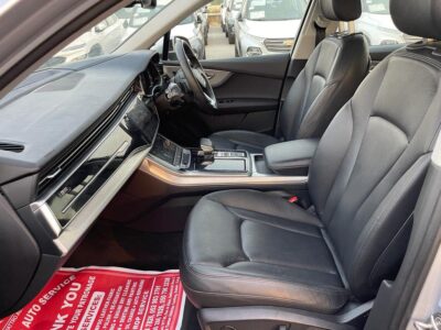 2020 Audi Q7 50 TDI Quattro 3.0-litre V6 Diesel Engine Silver Black SUV Automatic