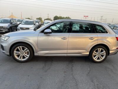 2020 Audi Q7 50 TDI Quattro 3.0-litre V6 Diesel Engine Silver Black SUV Automatic