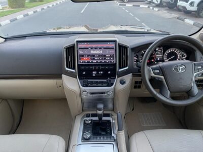 2018 Toyota Land Cruiser 200 Series VXR 4.5 Litres V8 Turbo Diesel Engine Maroon Beige SUV