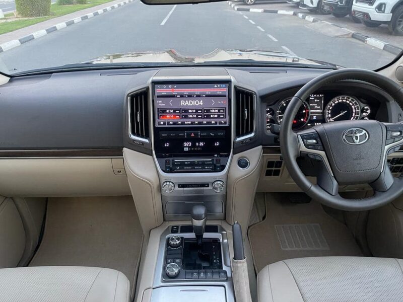 2018 Toyota Land Cruiser 200 Series VXR 4.5 Litres V8 Turbo Diesel Engine Maroon Beige SUV