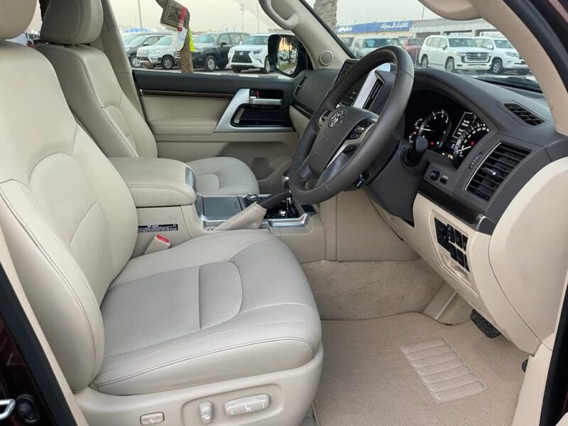 2018 Toyota Land Cruiser 200 Series VXR 4.5 Litres V8 Turbo Diesel Engine Maroon Beige SUV