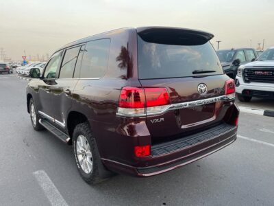 2018 Toyota Land Cruiser 200 Series VXR 4.5 Litres V8 Turbo Diesel Engine Maroon Beige SUV