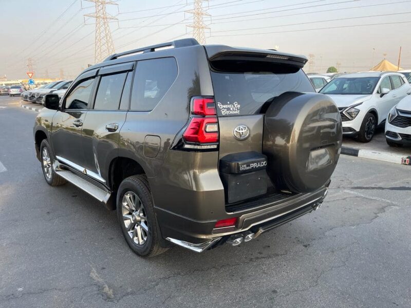 2021 Toyota Land Cruiser Prado 2.8 Litres 4 Cylinder Turbo Diesel Engine Brown Black SUV