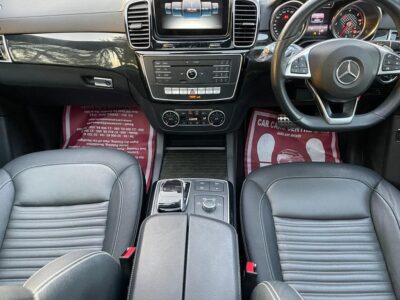 2017 Mercedes-Benz GLE 350d 4MATIC Coupe 3.0-liter V6 Turbocharged Diesel White Black SUV