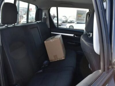 2024 Toyota Hilux Double Cab 4.0 Liters V6 Petrol V6 Petrol Engine Black Pickup Truck