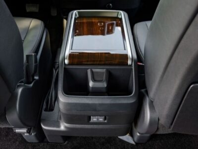 2023 Toyota Granvia Premium 3.5-liter V6 Petrol Engine Black Luxury MPV Automatic