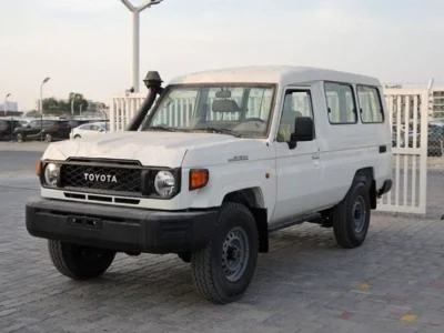 2025 Toyota Land Cruiser 70 Hard Top LC78 4.5 Litre V8 Diesel Engine White Brown SUV