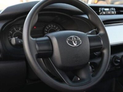 2024 Toyota Hilux Single Cab 2.4 Litres 4-cylinder In-line Diesel Engine White Red Pickup Truck