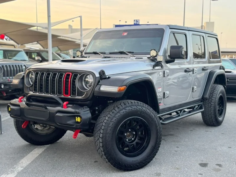 2019 Jeep Wrangler 3.6-liter V6 Pentastar Petrol Engine Silver Black SUV Automatic GCC Specs