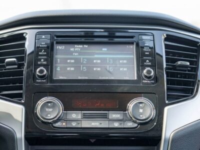 2025 Mitsubishi L200 Sportero 2.4L 4-cylinder Turbocharged Diesel Brown Black Pickup Truck