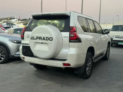 2019 Toyota Prado GXR 2.7 Litre 4 Cylinders Petrol Engine White Beige SUV Automatic GCC