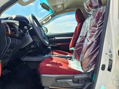 2026 Toyota Hilux SR5 TRD WOOD INTERIOR 4.0-liter V6 Petrol Engine White Red Pickup Truck