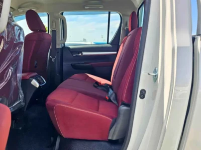 2026 Toyota Hilux SR5 TRD WOOD INTERIOR 4.0-liter V6 Petrol Engine White Red Pickup Truck